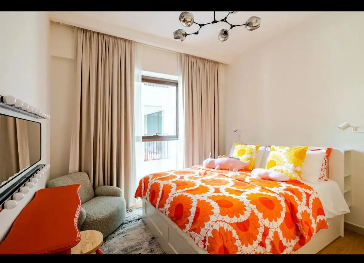 Apartment Exquisite 1-Bedroom With Pool Scenery In Dubai Creek Harbour