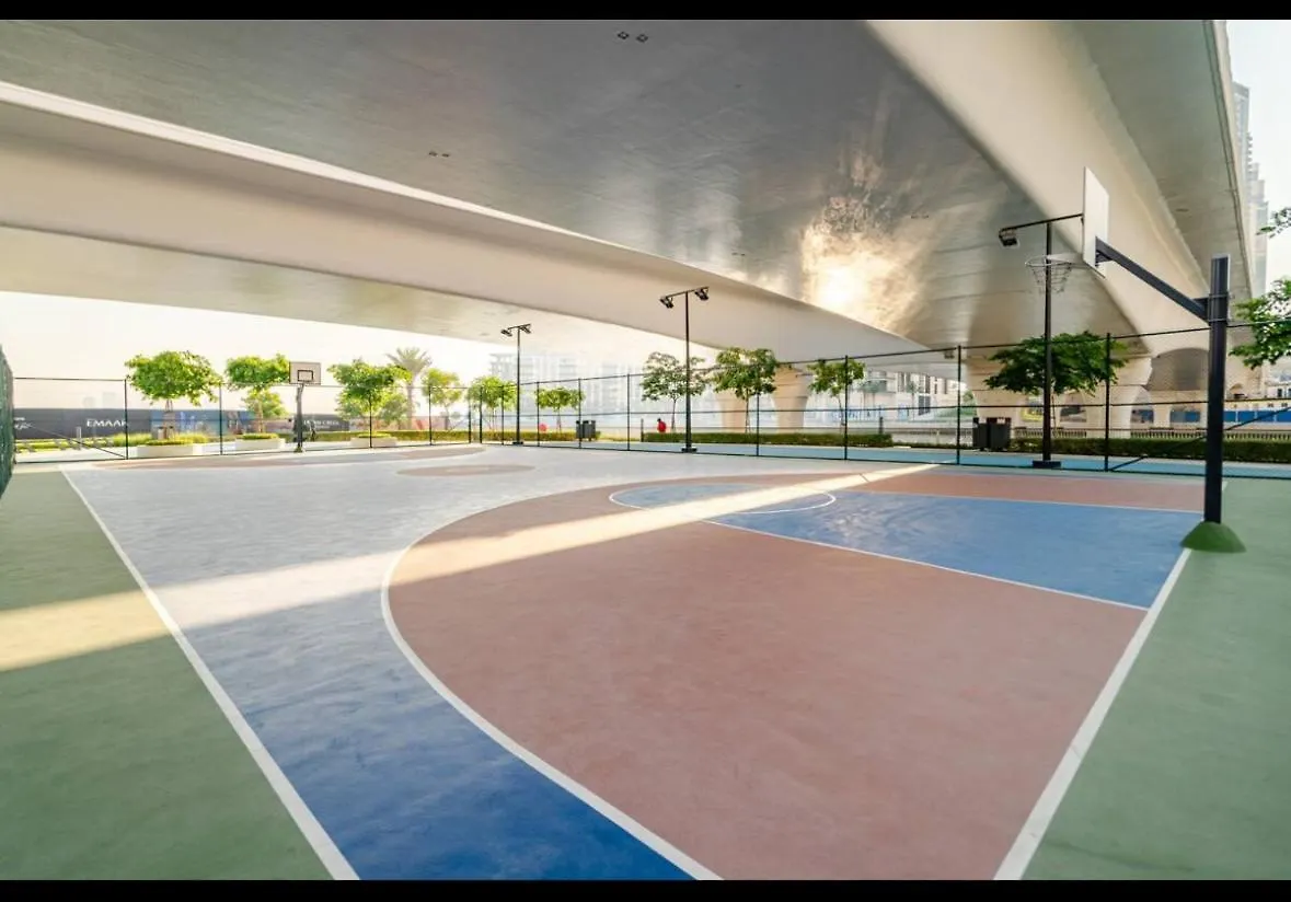 Apartment Exquisite 1-Bedroom With Pool Scenery In Dubai Creek Harbour United Arab Emirates