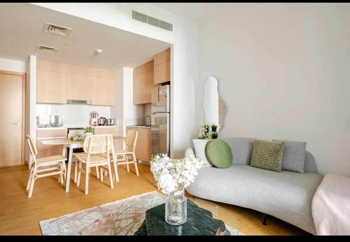 Exquisite 1-Bedroom With Pool Scenery In Dubai Creek Harbour United Arab Emirates